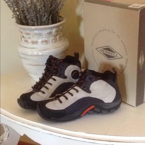 Merrill Hiking 45 Jungle Runner Plum